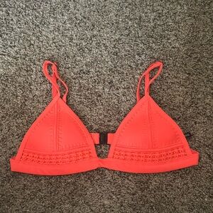 Triangl bikini top coral